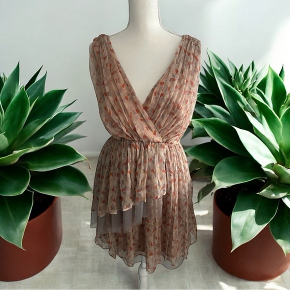 HYPE Tiered Patterned Ruffle Dress Size 4 NEW with tags - Picture 1 of 8